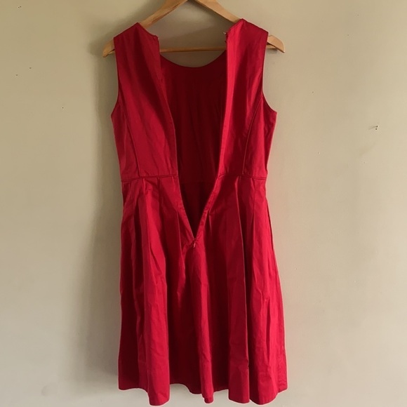 Talbots Red Fit Flare Dress With Piping and Pleats size 6P - Picture 6 of 13